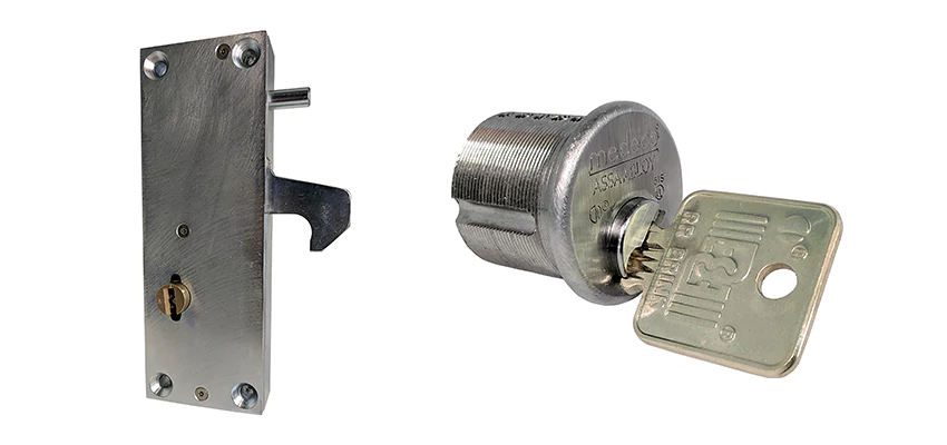 RR Fence Gates Brink Locks Repair in Los Alamitos, California