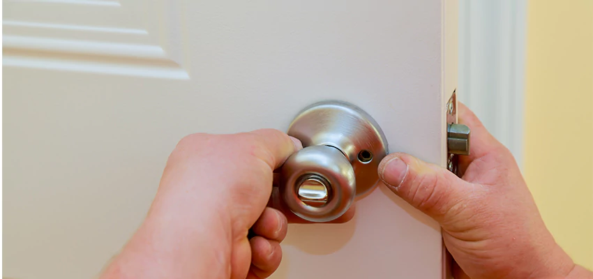 After-hours Locksmith For Lock And Key Installation in Los Alamitos, CA